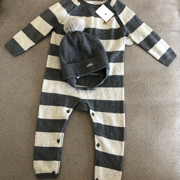 BNWT Gap Baby 2pc set onesie and hat size 12-18 months - Picture 11 of 11